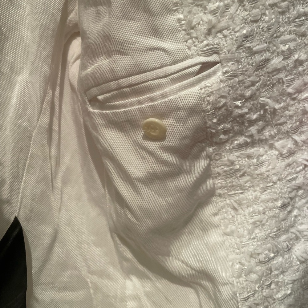 😍Authentic SOLD OUT Balmain subtle white tweed blazer gold buttons size 44 Euro - Picture 14 of 16